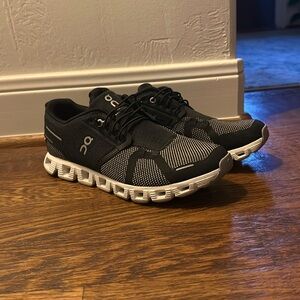 Women size 9 on cloud shoes